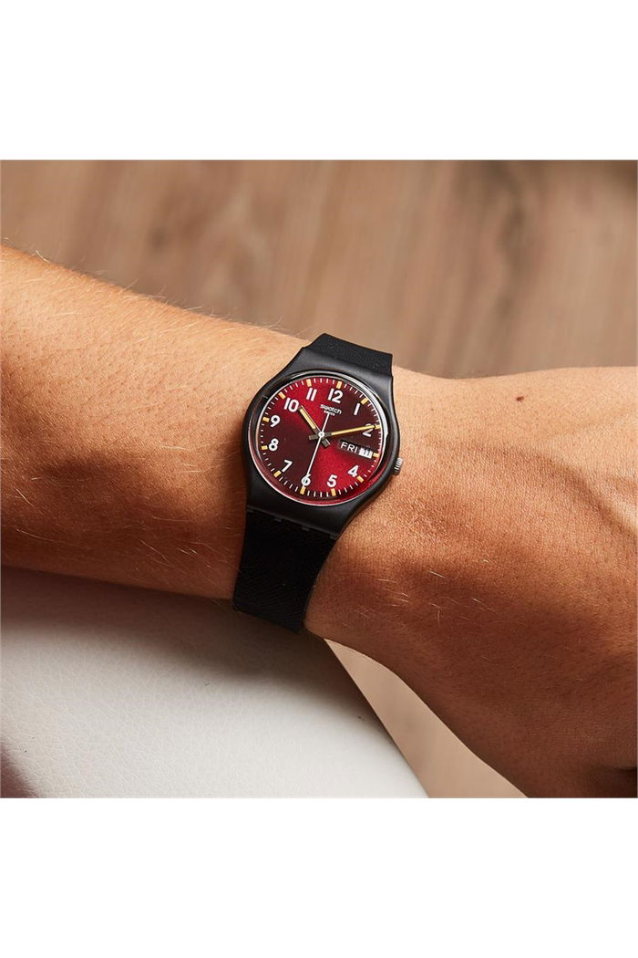 Swatch Gb753 Erkek Saati