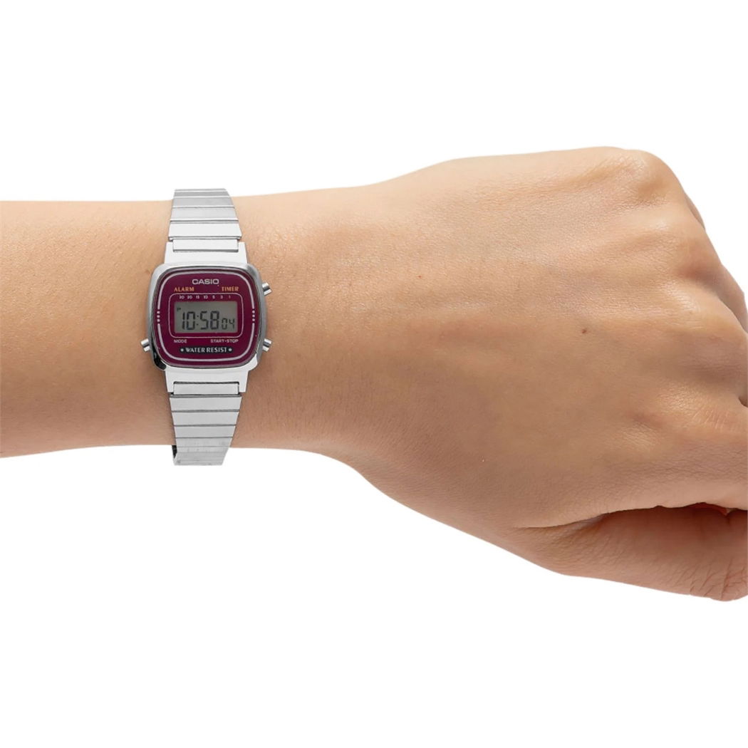 Casio LA670WA-4DF Retro Kadın Kol Saati