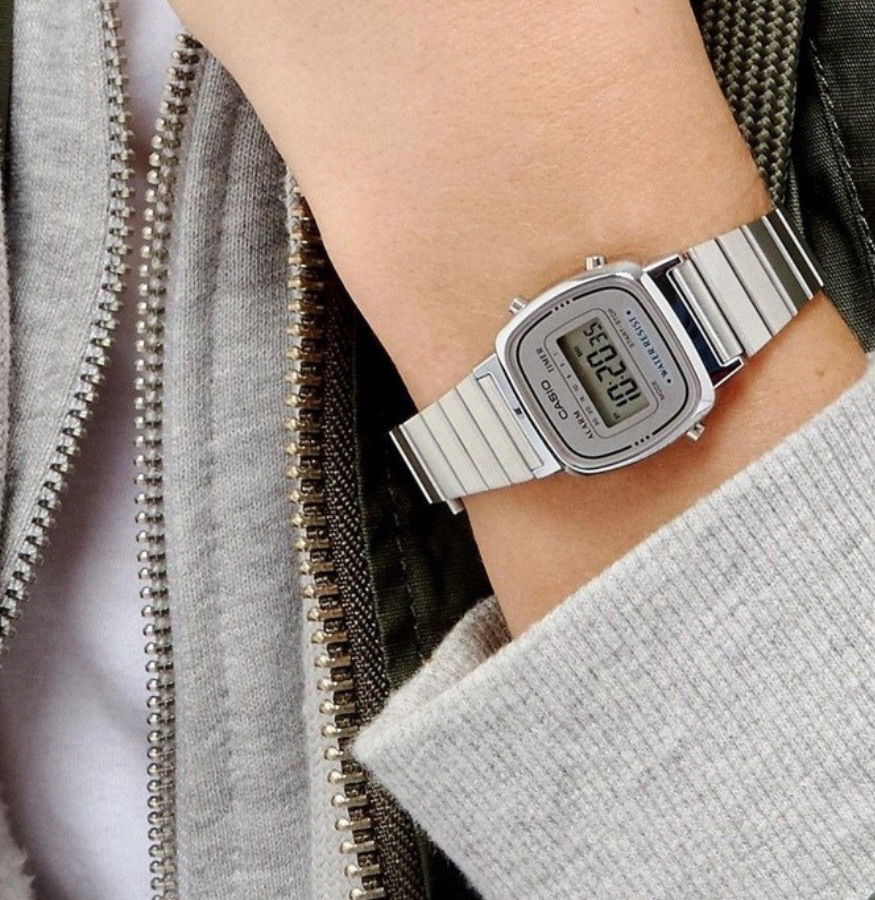 Casio La670wa-7df Retro Kadın Dijital Kol Saati