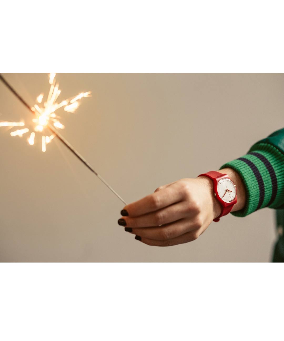 Swatch Gr172 Kırmızı Silikon Kordonlu Saat