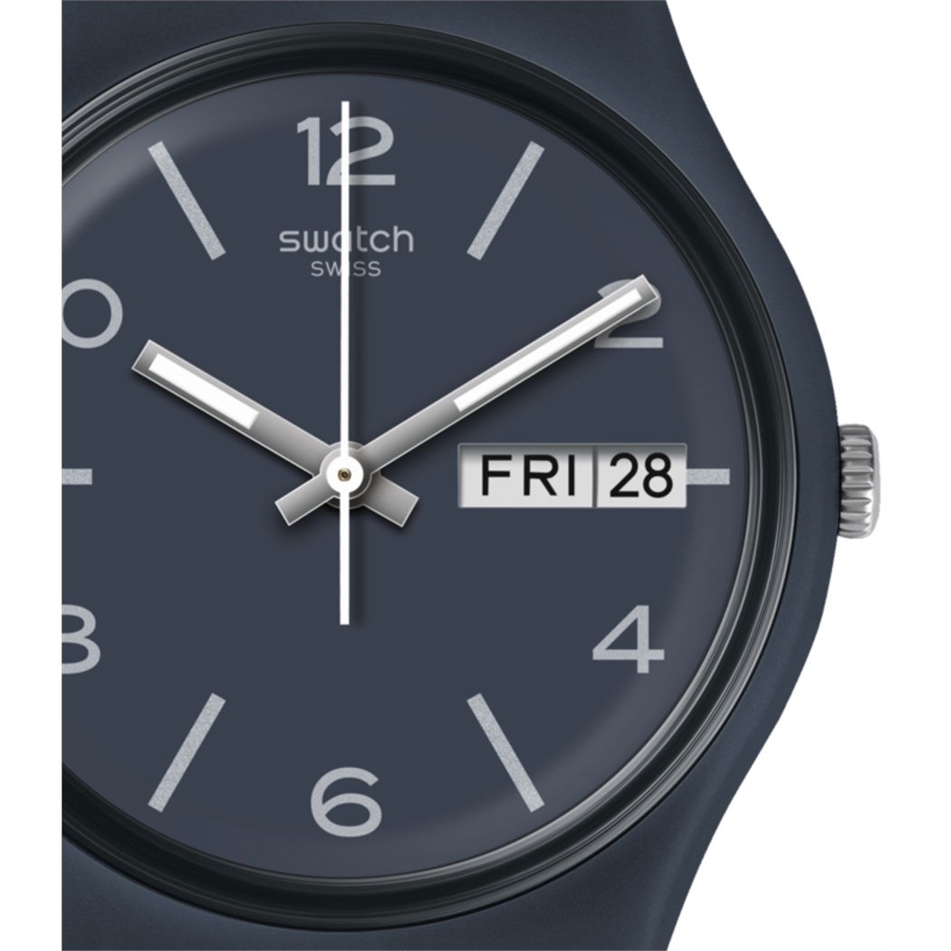 Swatch GN725 Siyah Kol Saati