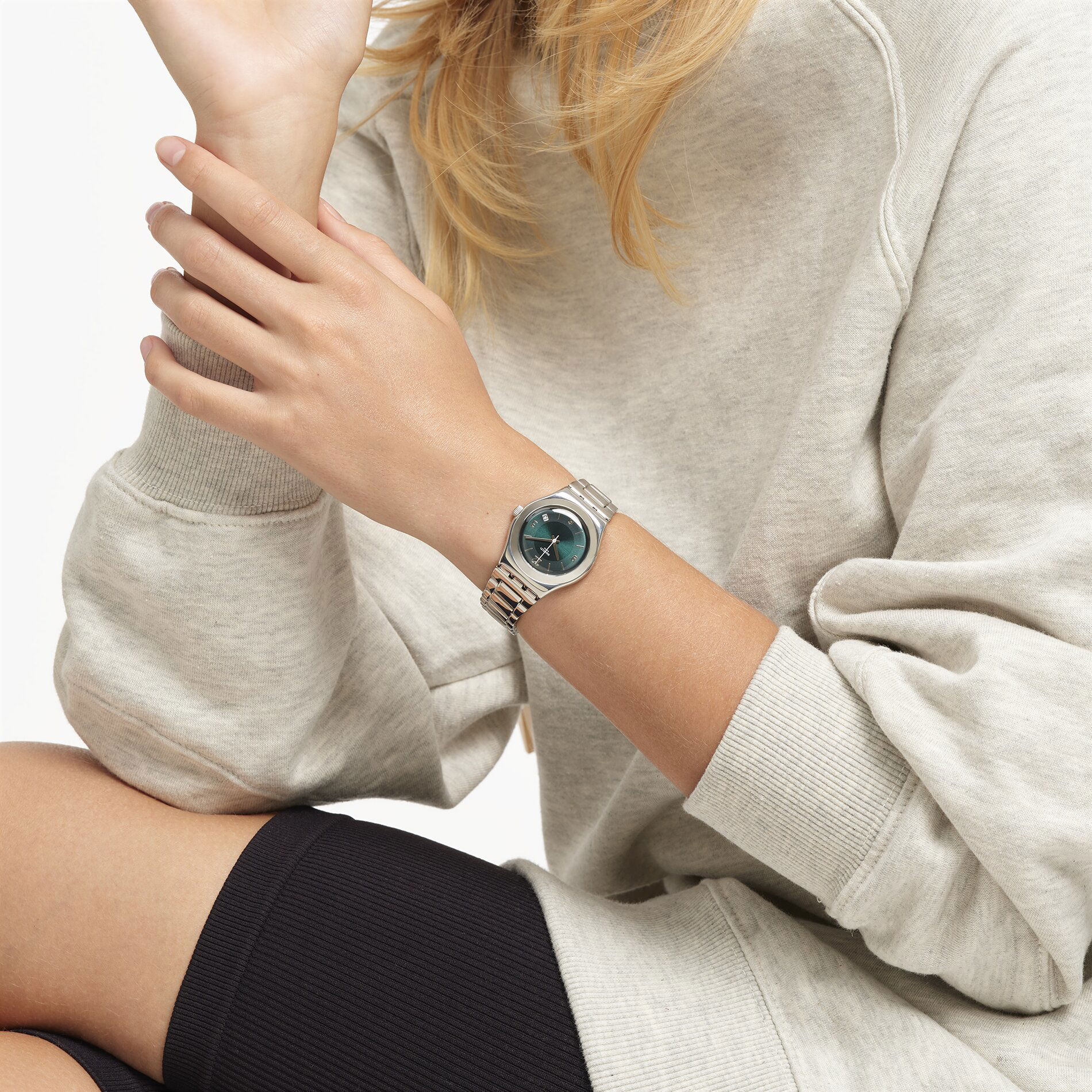 Swatch Irony Middlesteel YLS468G Kadın Quartz