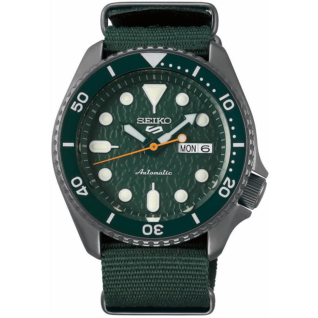 Seiko 5 Sports Otomatik Saat SRPD77K