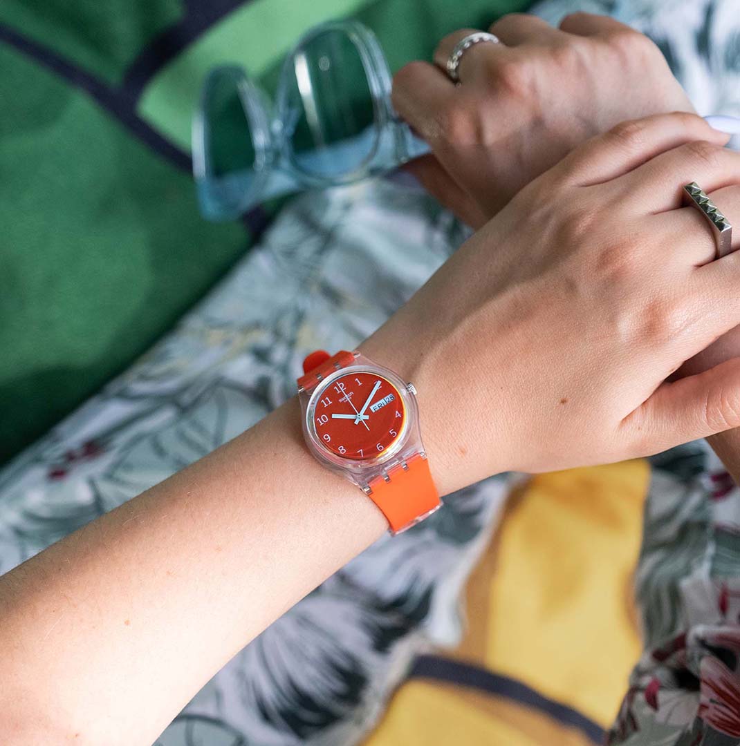 Swatch Ge722 RED AWAY Kol Saati