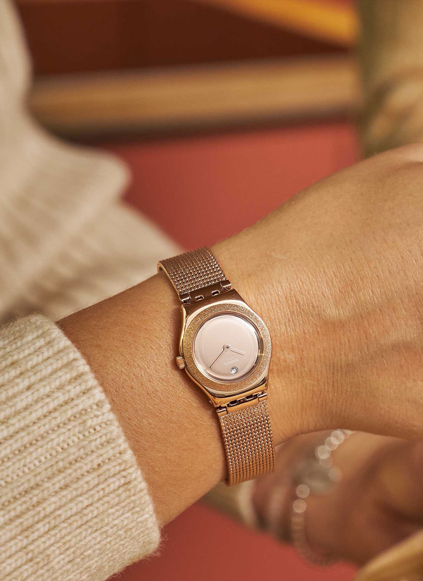 Swatch Ysg166m LUMINESCENT ROSE Bayan Saati