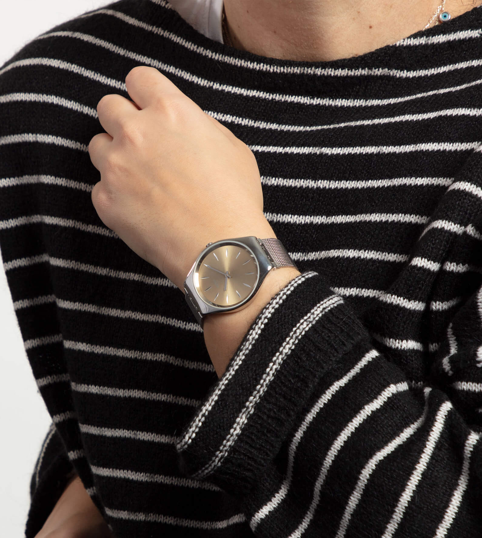 Swatch Syxs133m SKINGOLDENBLINK Kol Saati