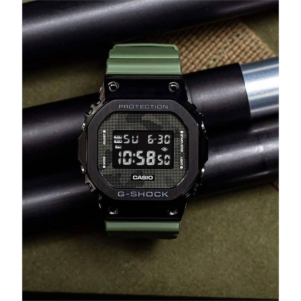 Casio Gm-5600b-3dr G-Shock Erkek Kol Saati