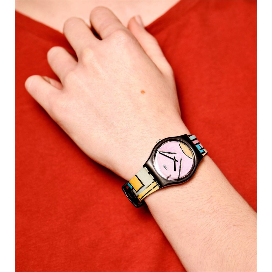 Swatch Gz350 COMPOSITION IN OVAL WITH COLOR PLANES 1