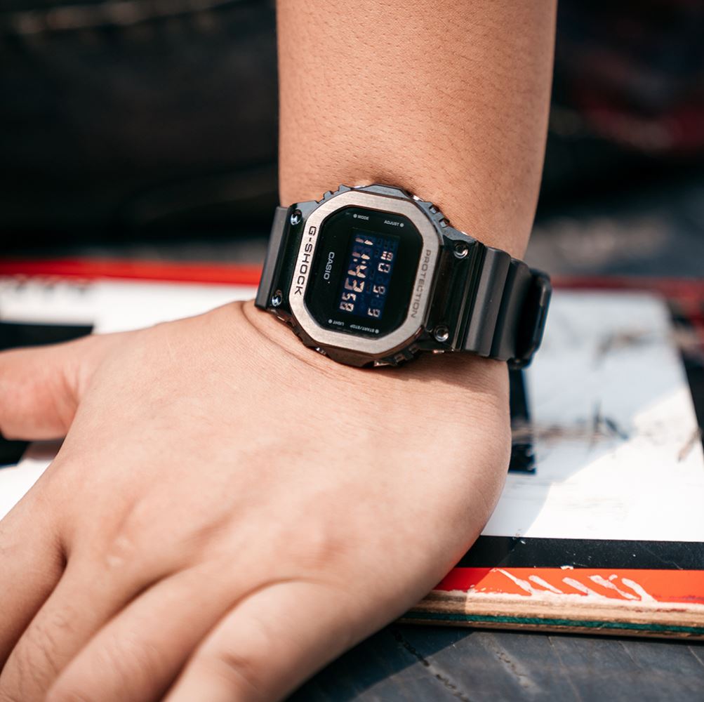 Casio Gm-5600b-1dr Gshock Kol Saati