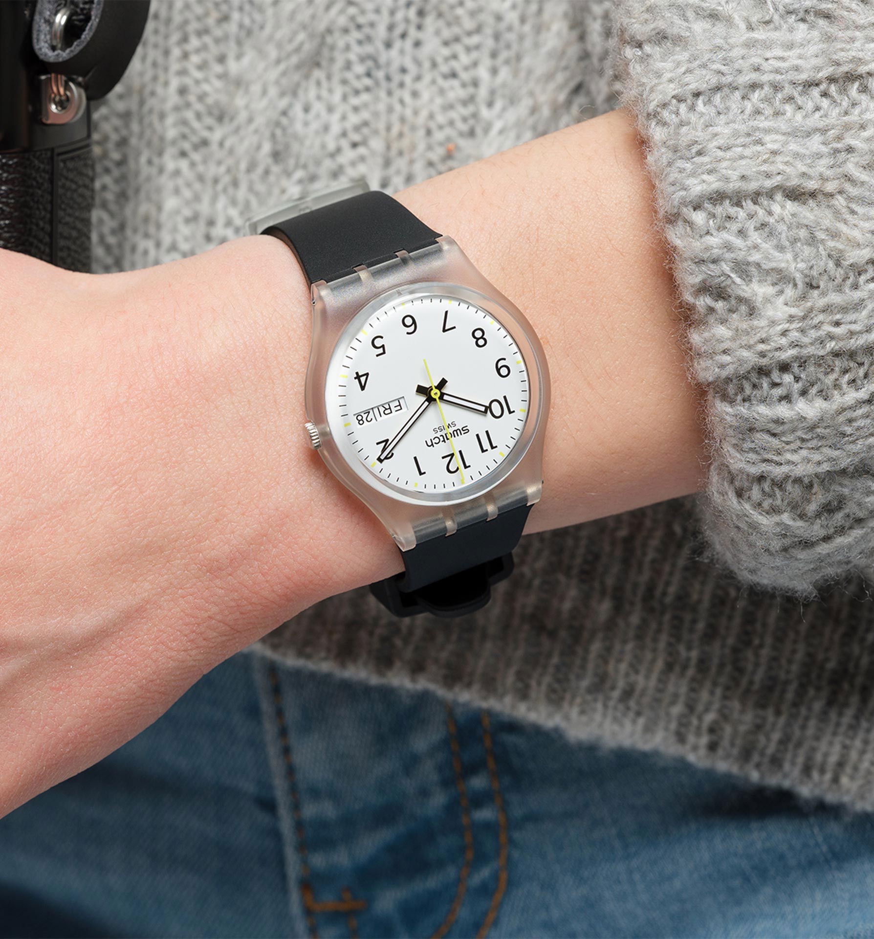 Swatch Ge726 RINSE REPEAT BLACK Kol Saati