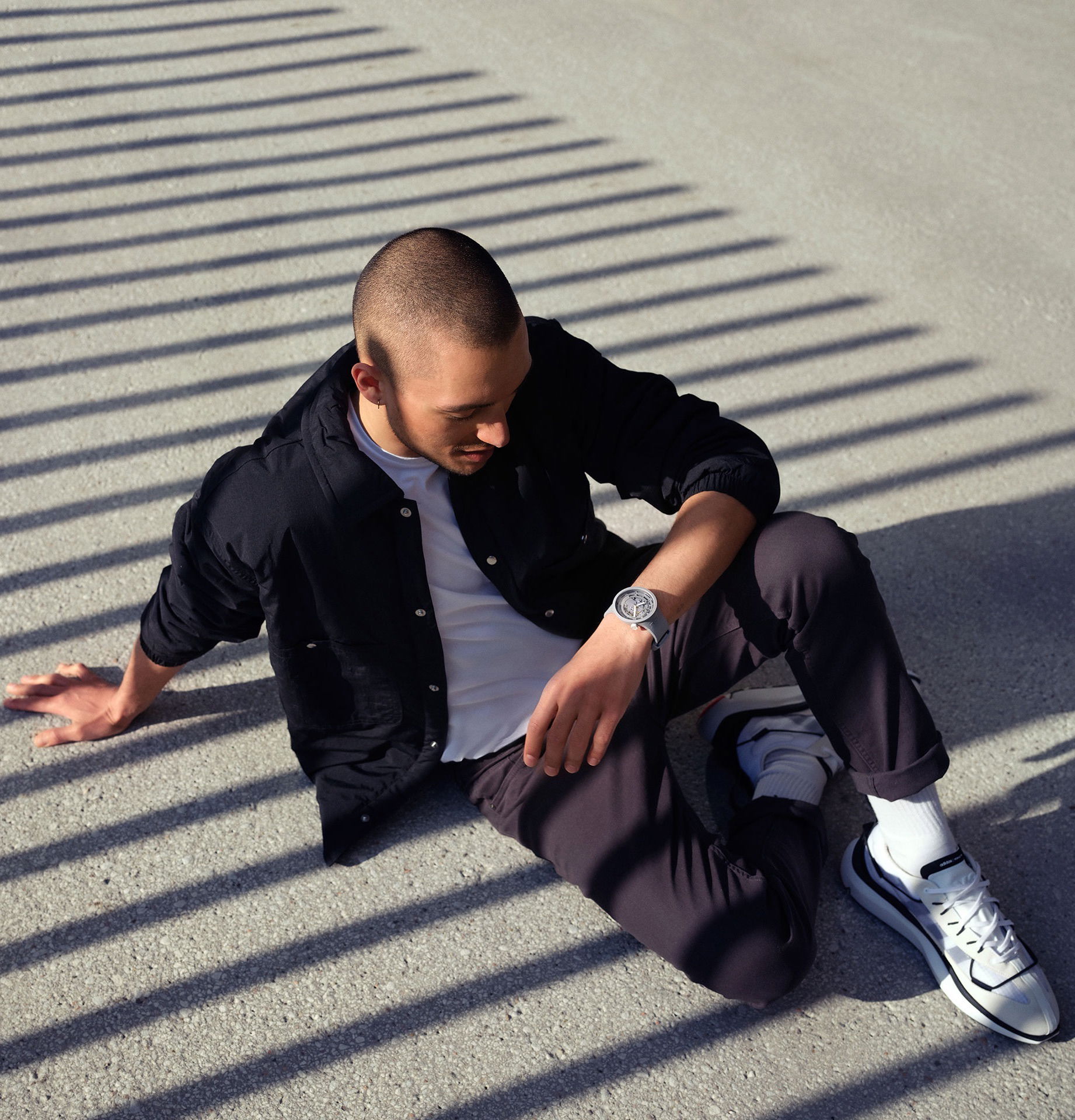 Swatch Sb03m100 C-GREY Big Bold Ceramic