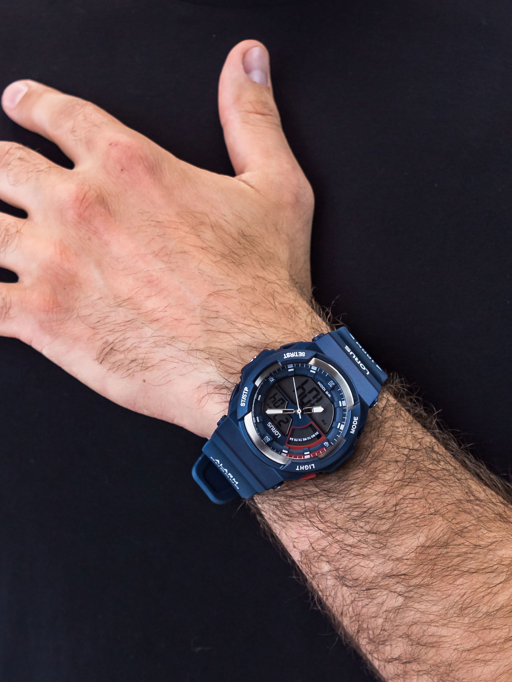 Lorus R2325mx9 Dijital Erkek Kol Saati