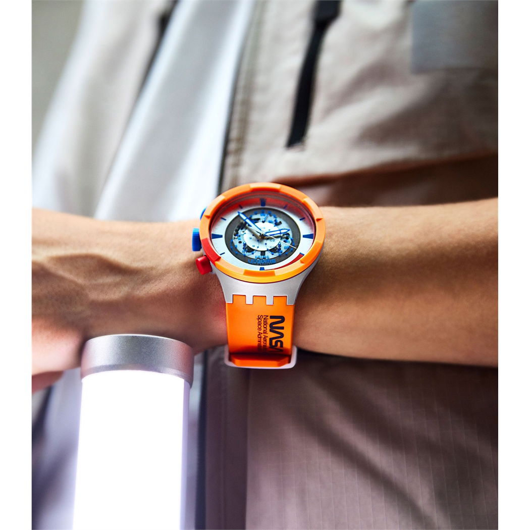 Swatch Sb04z401 LAUNCH BIG BOLD NASA