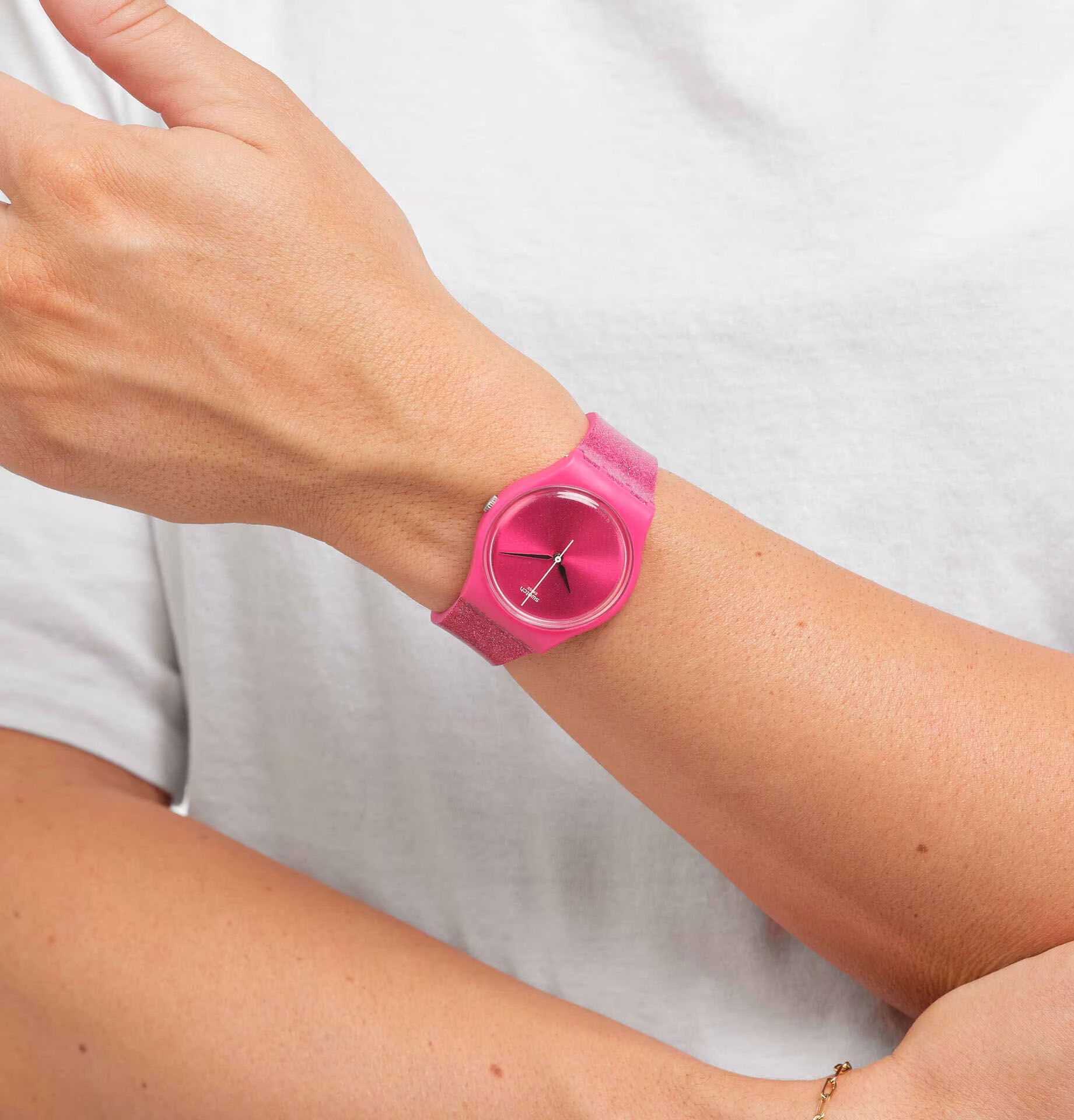 Swatch So28p101 MAGI PINK Kadın Kol Saati