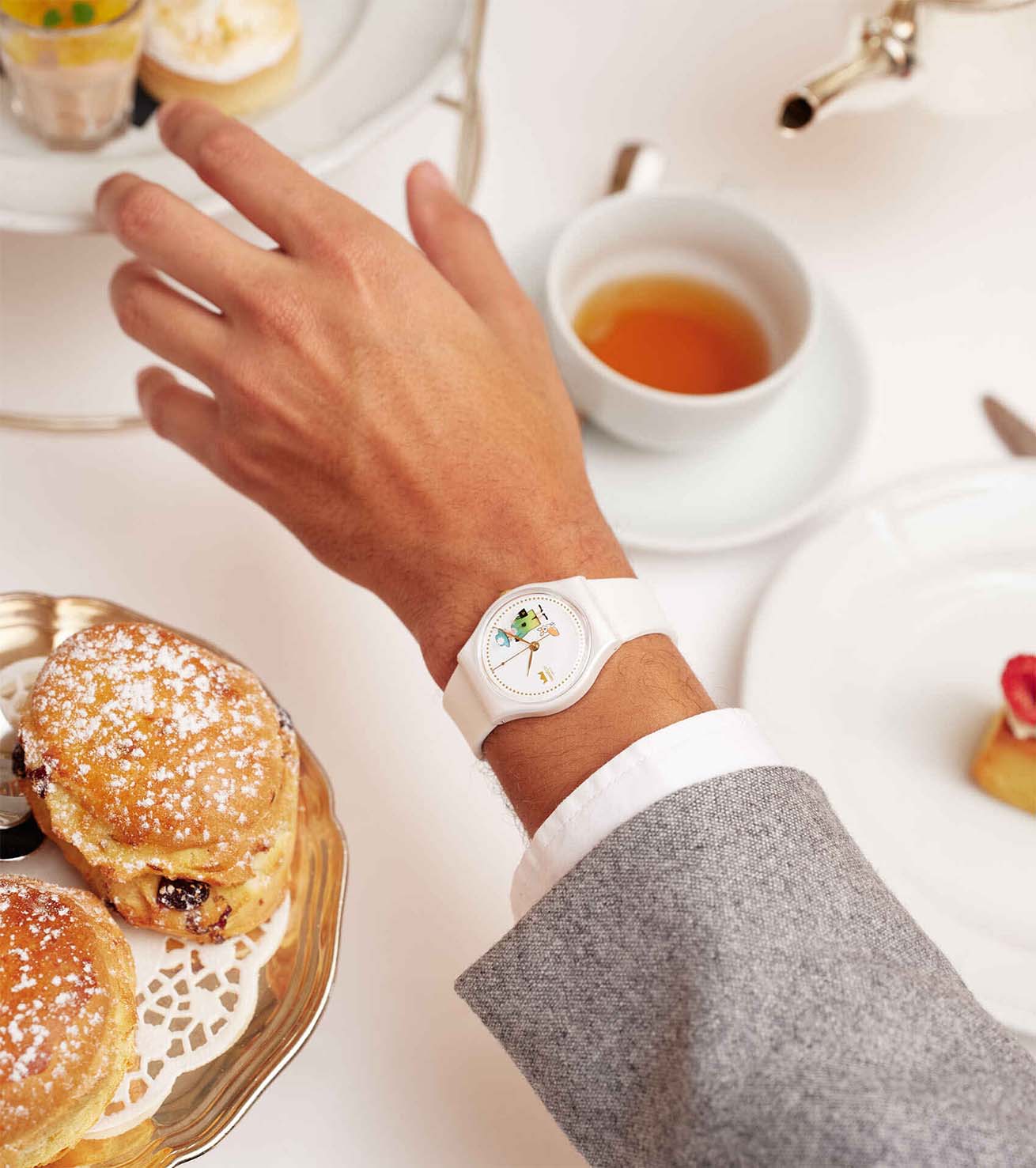 Swatch Gz711 HOW MAJESTIC Kraliçe 2. Elizabeth