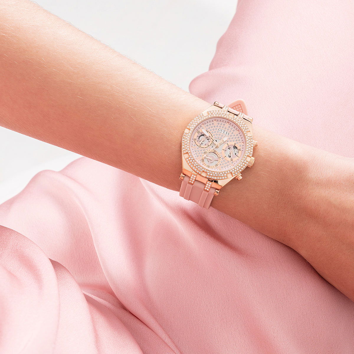 Guess Gugw0407l3 Kadın Kol Saati