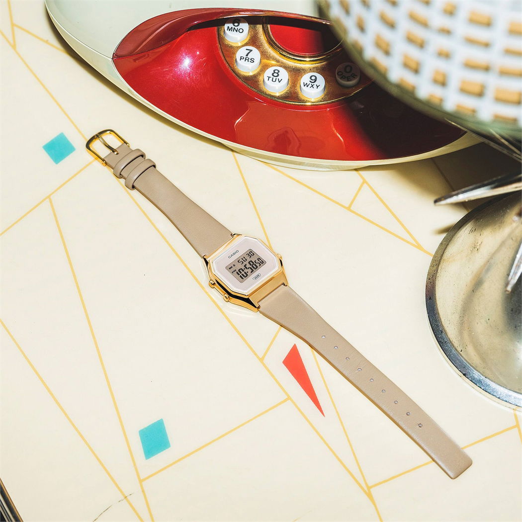 Casio La680wegl-5df Retro Vintage Kadın Kol Saati