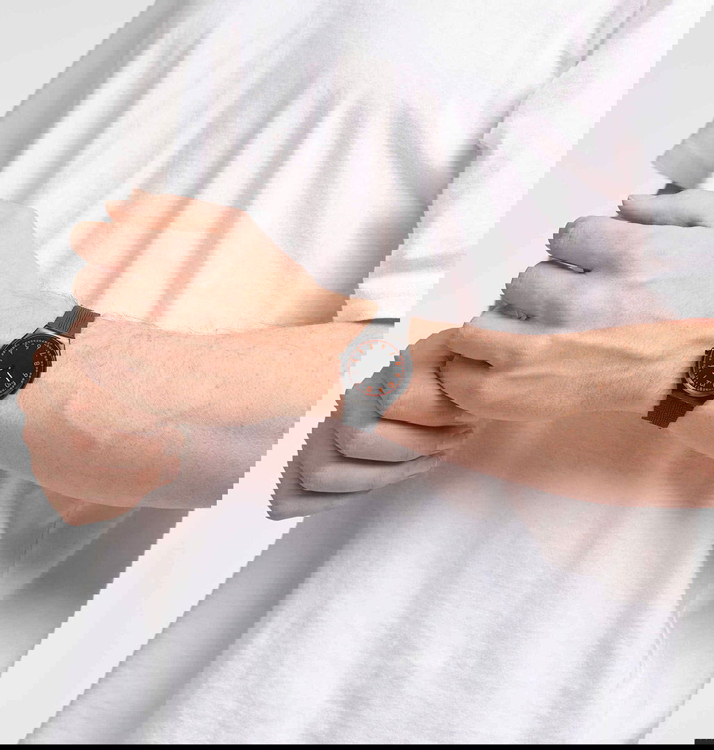 Swatch Ss07b106 Brushed Red Erkek Kol Saati