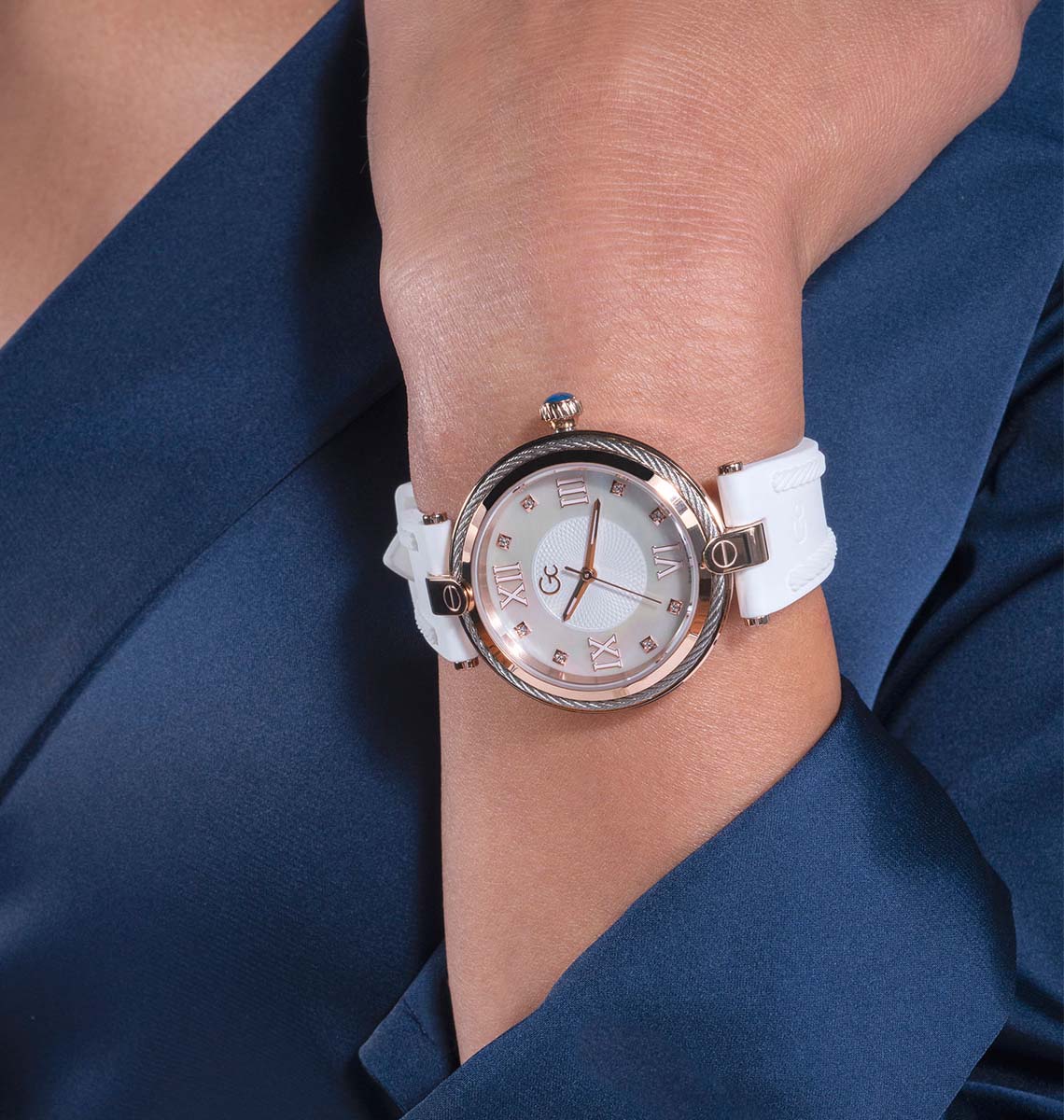 Gc Gcz15003l1mf Kadın Kol Saati