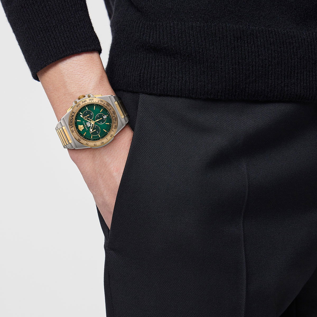 Versace Vrscve7h00523 Erkek Kol Saati