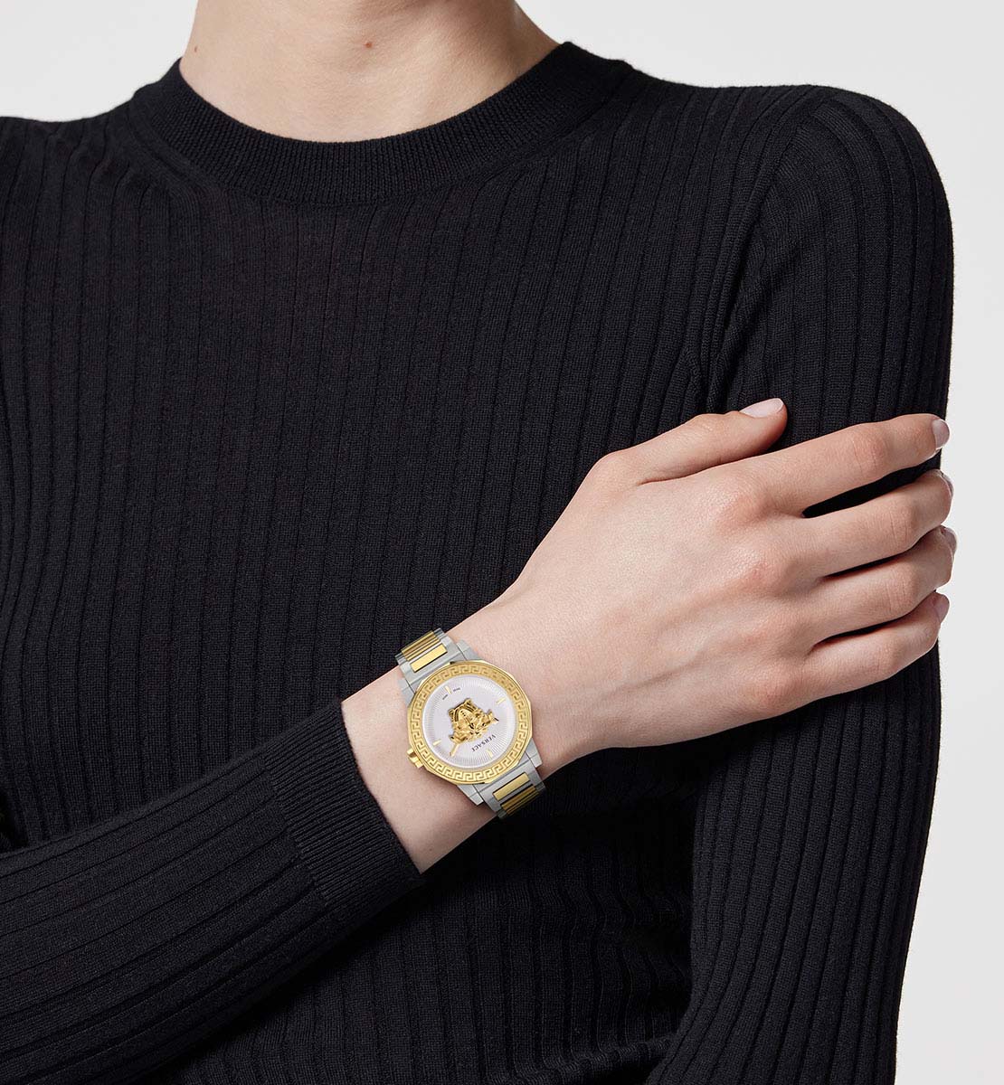 Versace Vrscve7b00423 Kadın Kol Saati