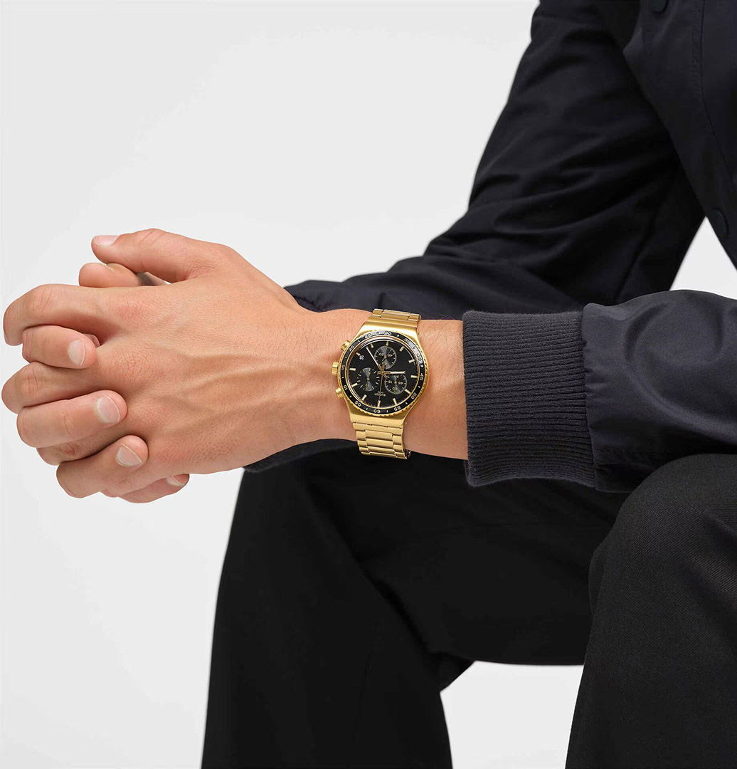 Swatch Yvg418g In The Black Kol Saati