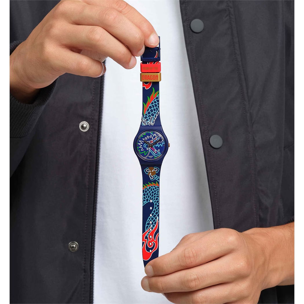 Swatch So28z125 DRAGON IN WAVES