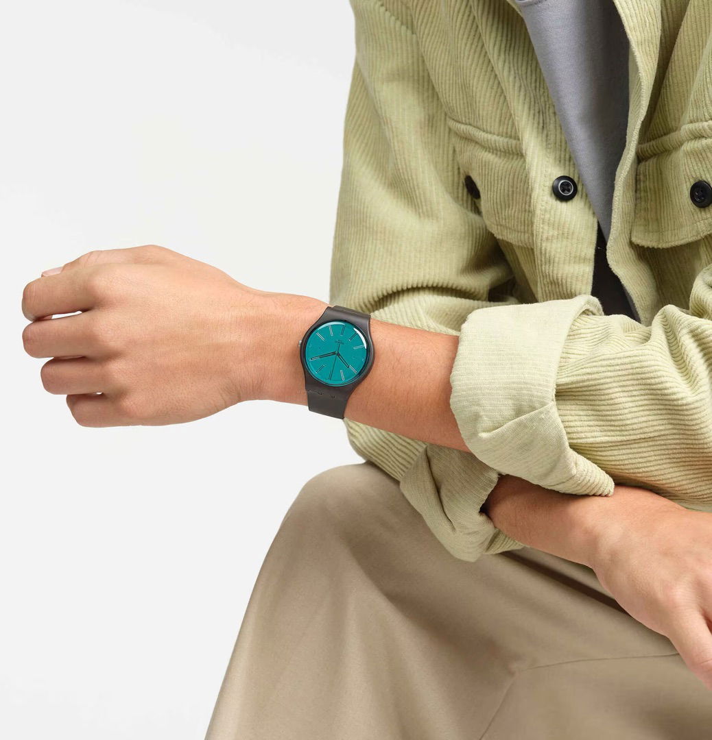 Swatch So29c100 DARK DUALITY