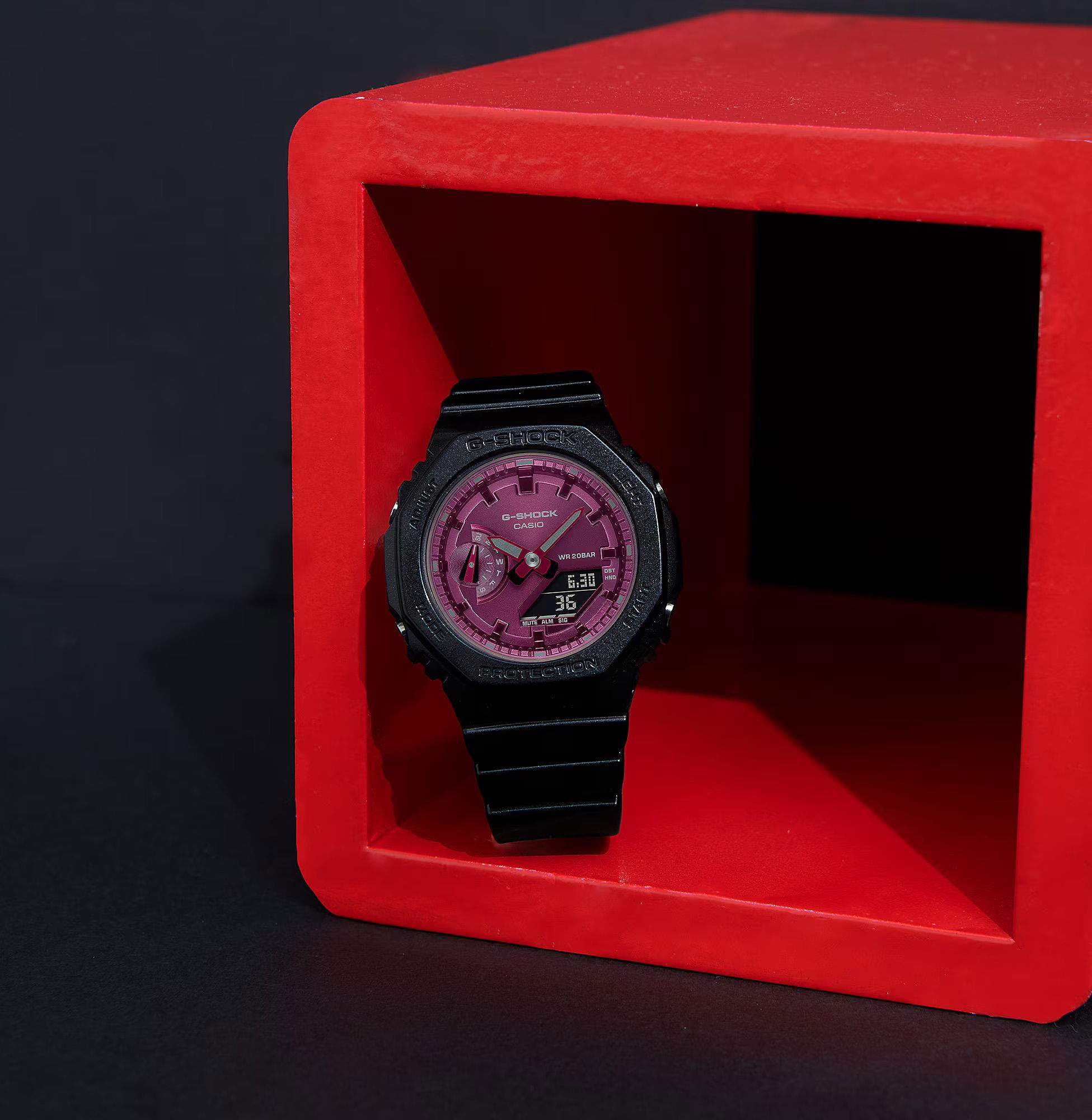 Casio Gma-S2100rb-1Adr G-Shock Kadın Kol Saati