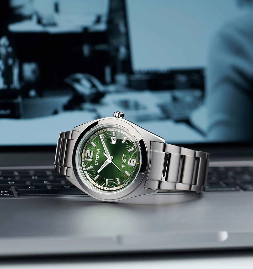 Citizen Aw1641-81X Titanyum Eco-Drive Erkek Kol Saati