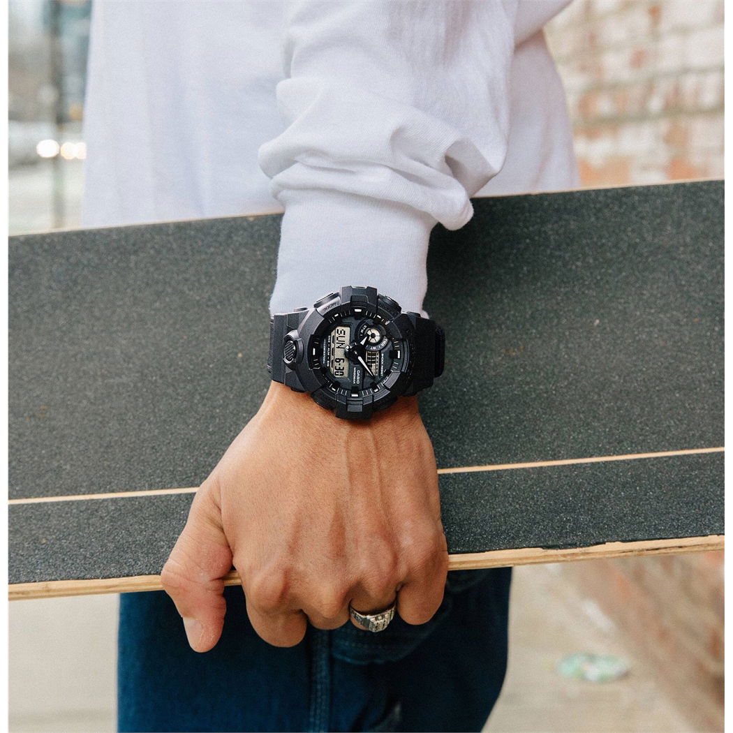 Casio Ga-700Bce-1Adr G-Shock Erkek Kol Saati
