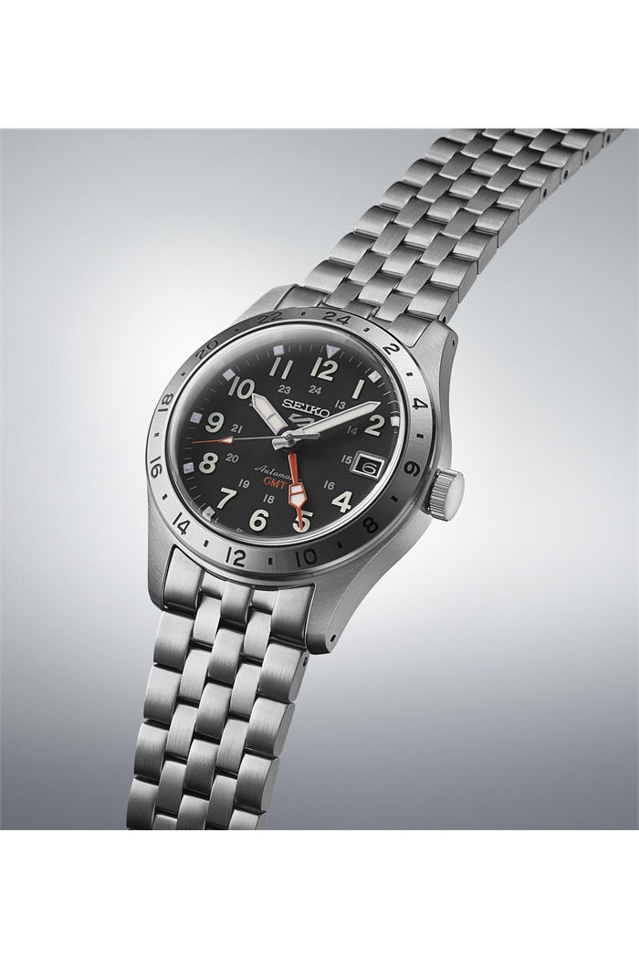 Seiko 5 Sports SSK023K Field GMT Otomatik Erkek Saati