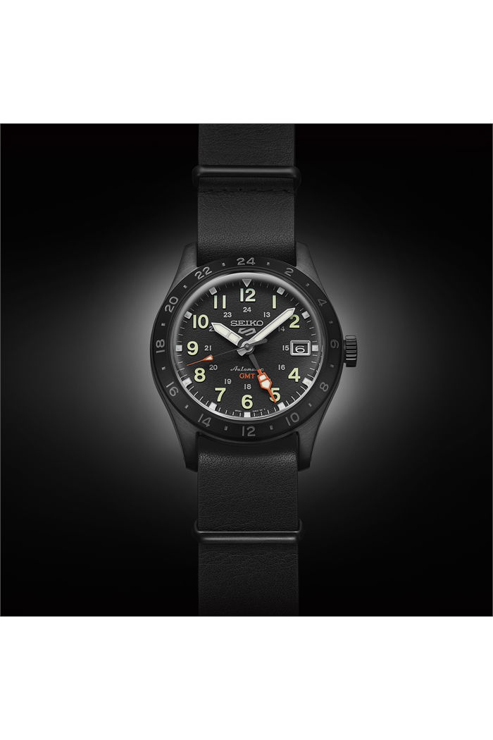 Seiko5 Sports Field GMT SSK025K Otomatik Erkek Saati
