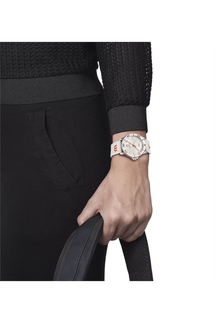 Tissot Seastar Wilson Wnba T120.410.17.011.00