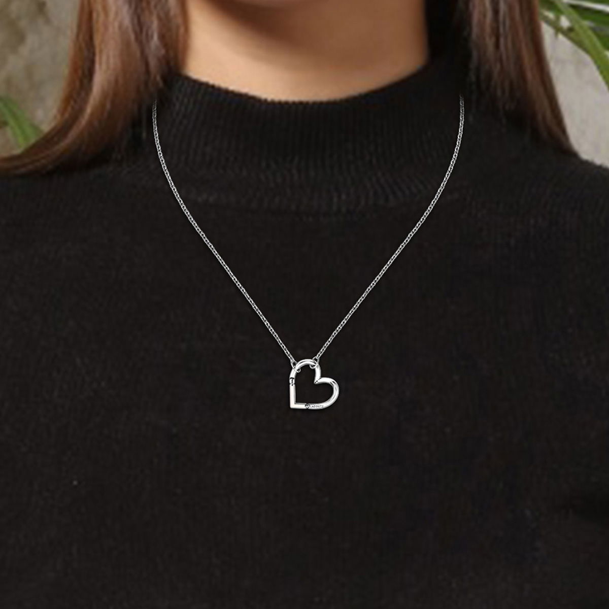 Lacoste Lacj2040328 Kadın Kolye