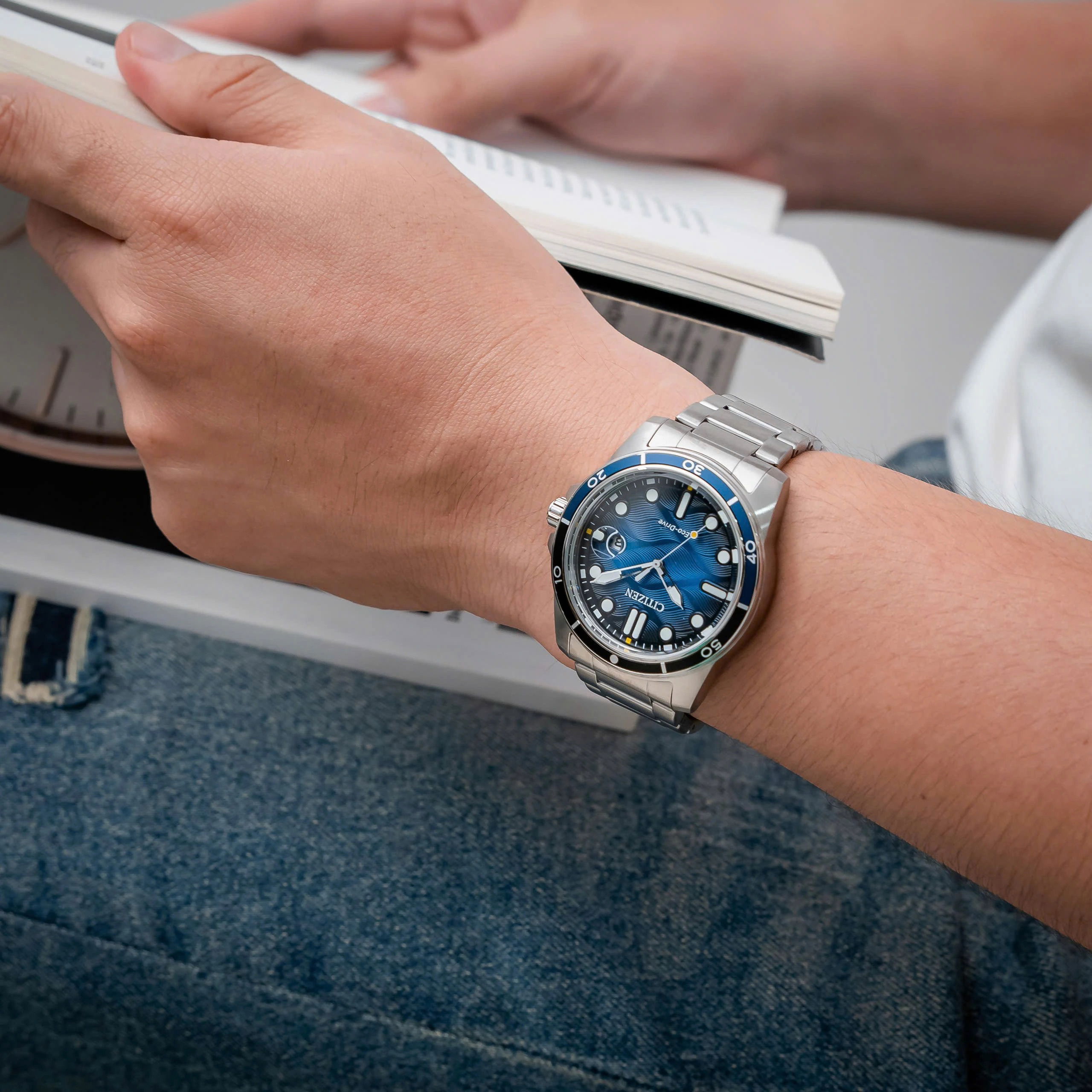 Citizen Aw1810-85L Erkek Kol Saati