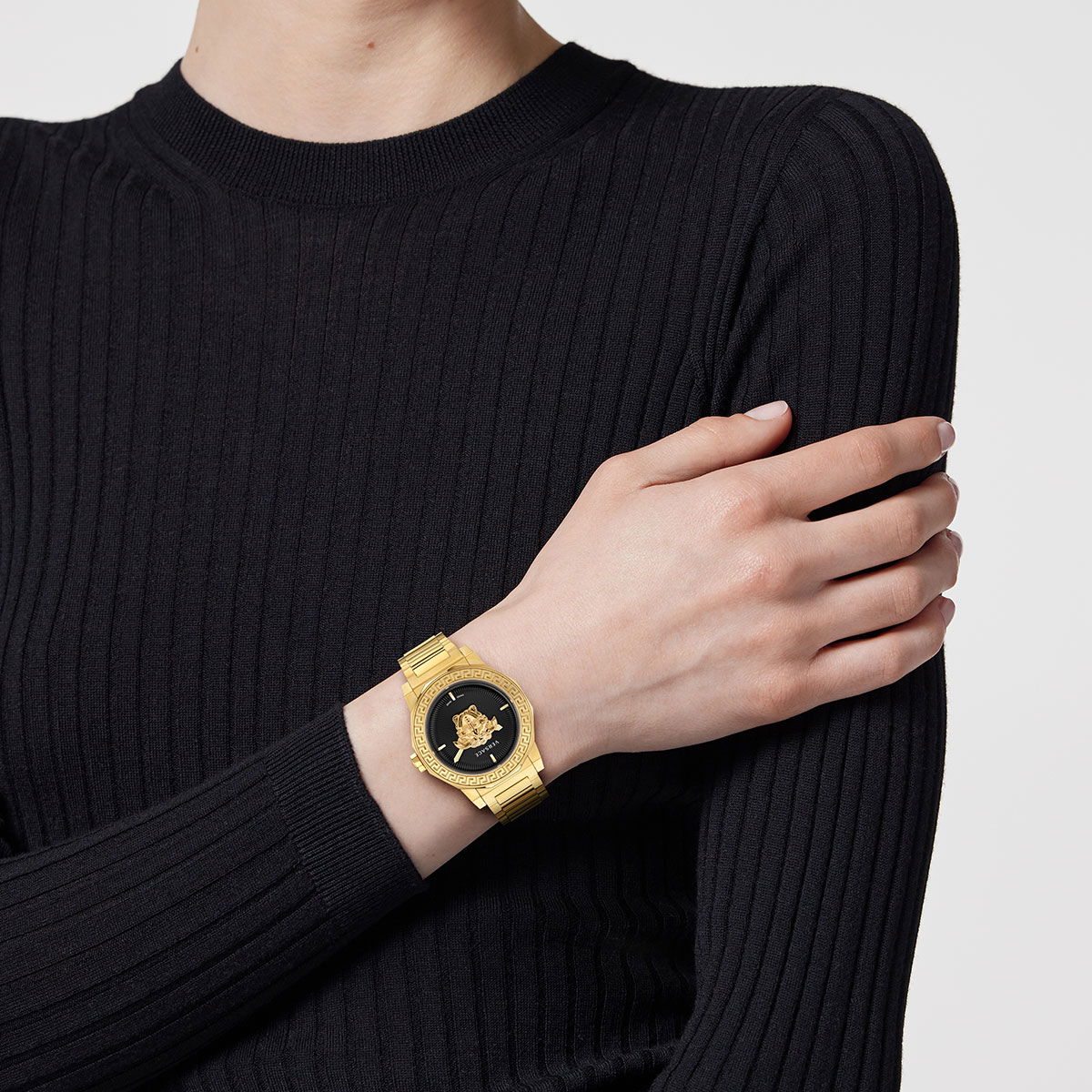 Versace Vrscve7b00623 Kol Saati