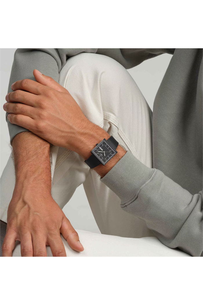 Swatch WHAT IF...BLACKAGAIN? So34b701