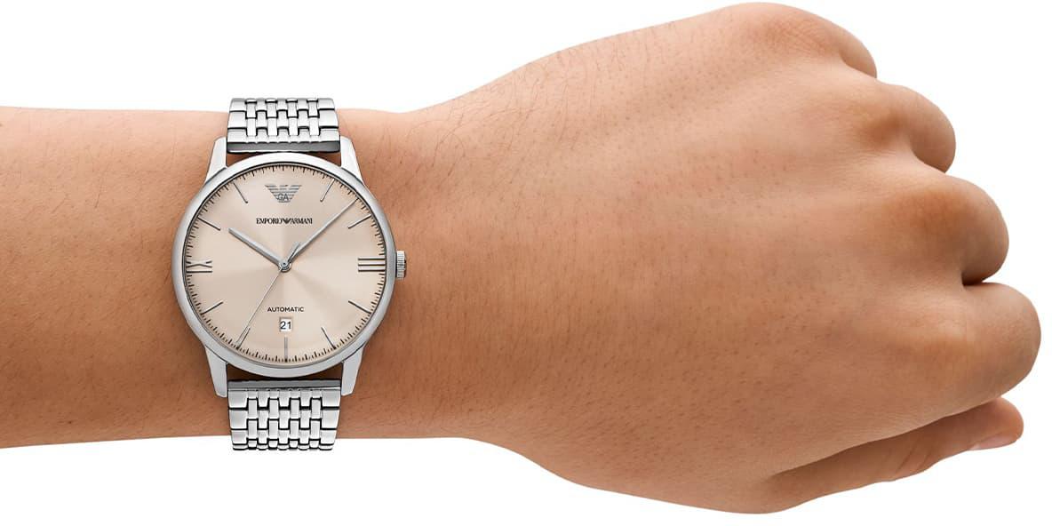 Emporio Armani Ar60082 Erkek Kol Saati