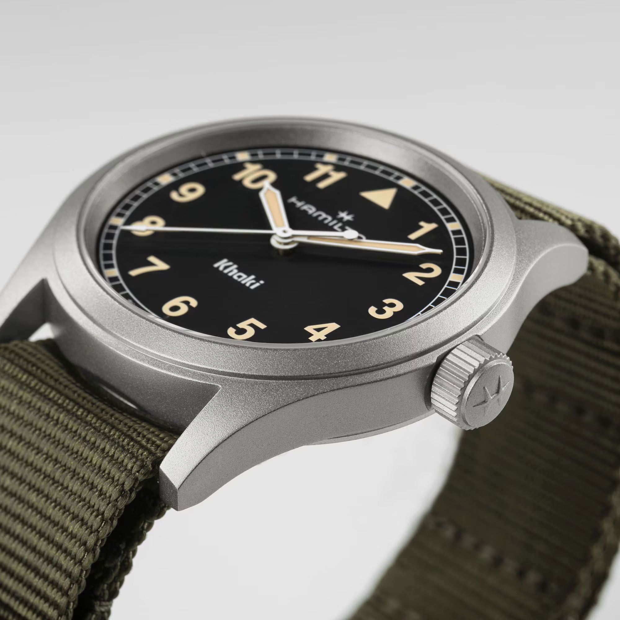 Hamilton H69401930 Khaki Field Quartz 38mm Erkek Kol Saati