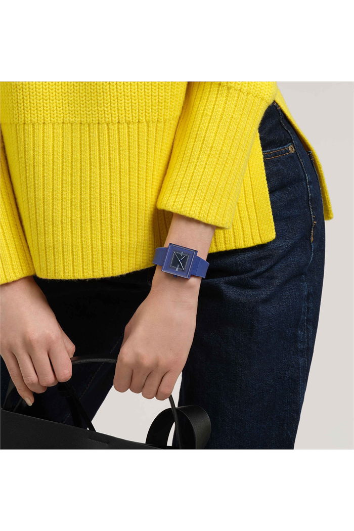 Swatch So34n700 SQUARELY BLACKLIGHT