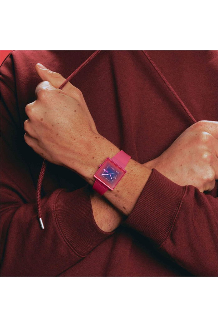 Swatch So34r700 SQUARELY BERRY