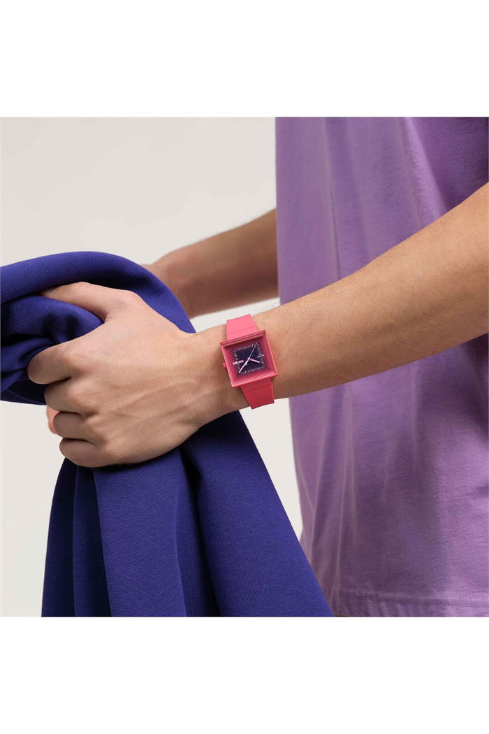 Swatch So34r700 SQUARELY BERRY