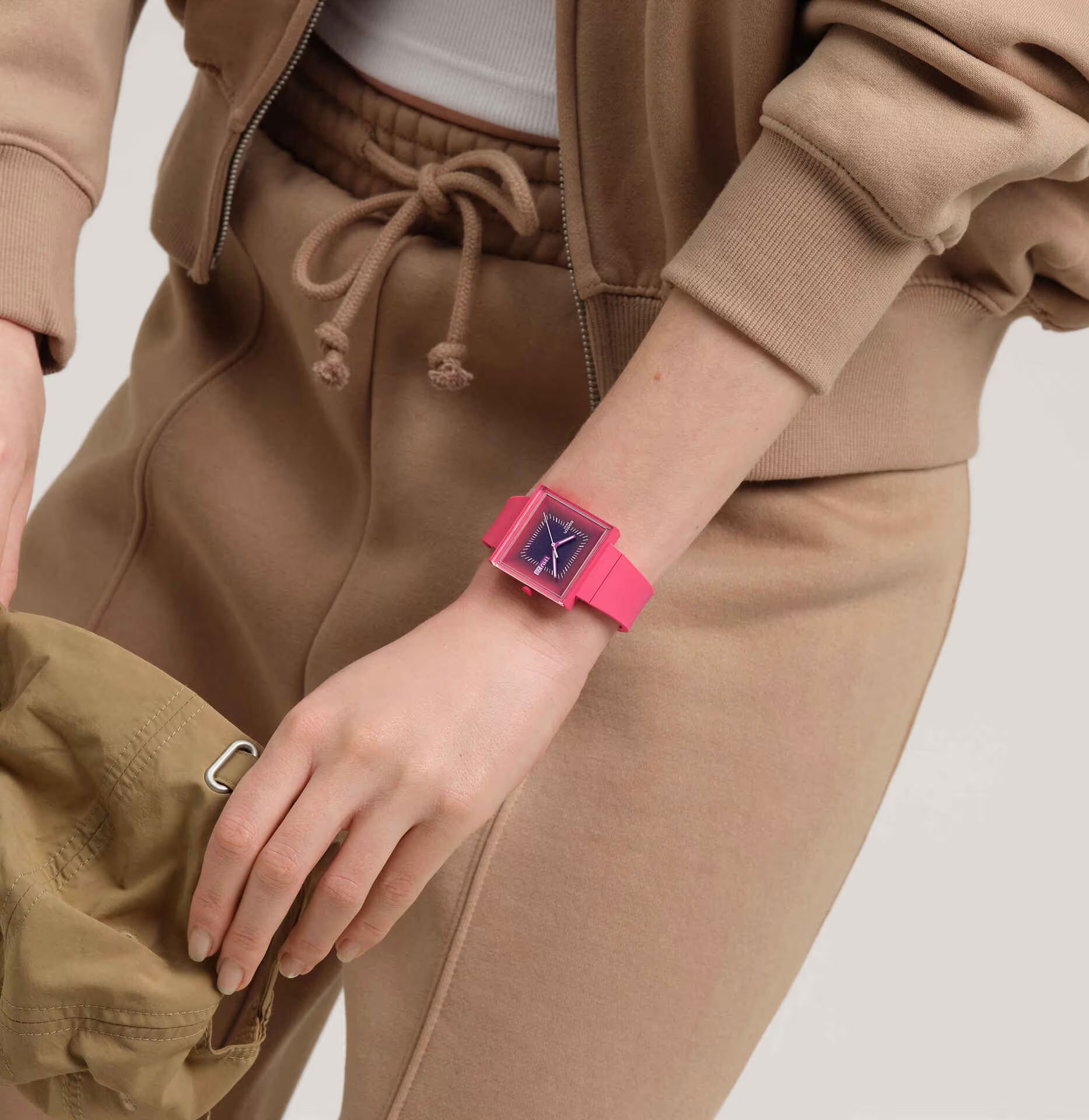 Swatch So34r700 Squarely Berry Kol Saati