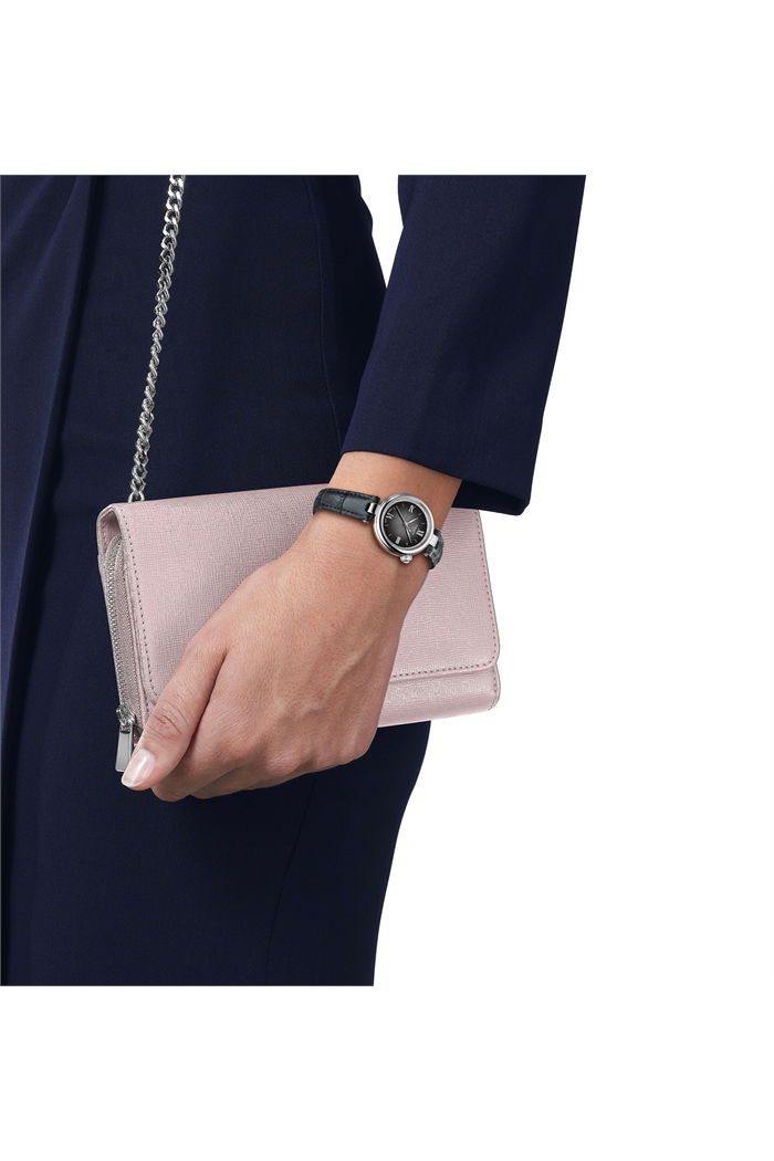 Tissot Desir T152.010.16.038.00 Kadın Kol Saati
