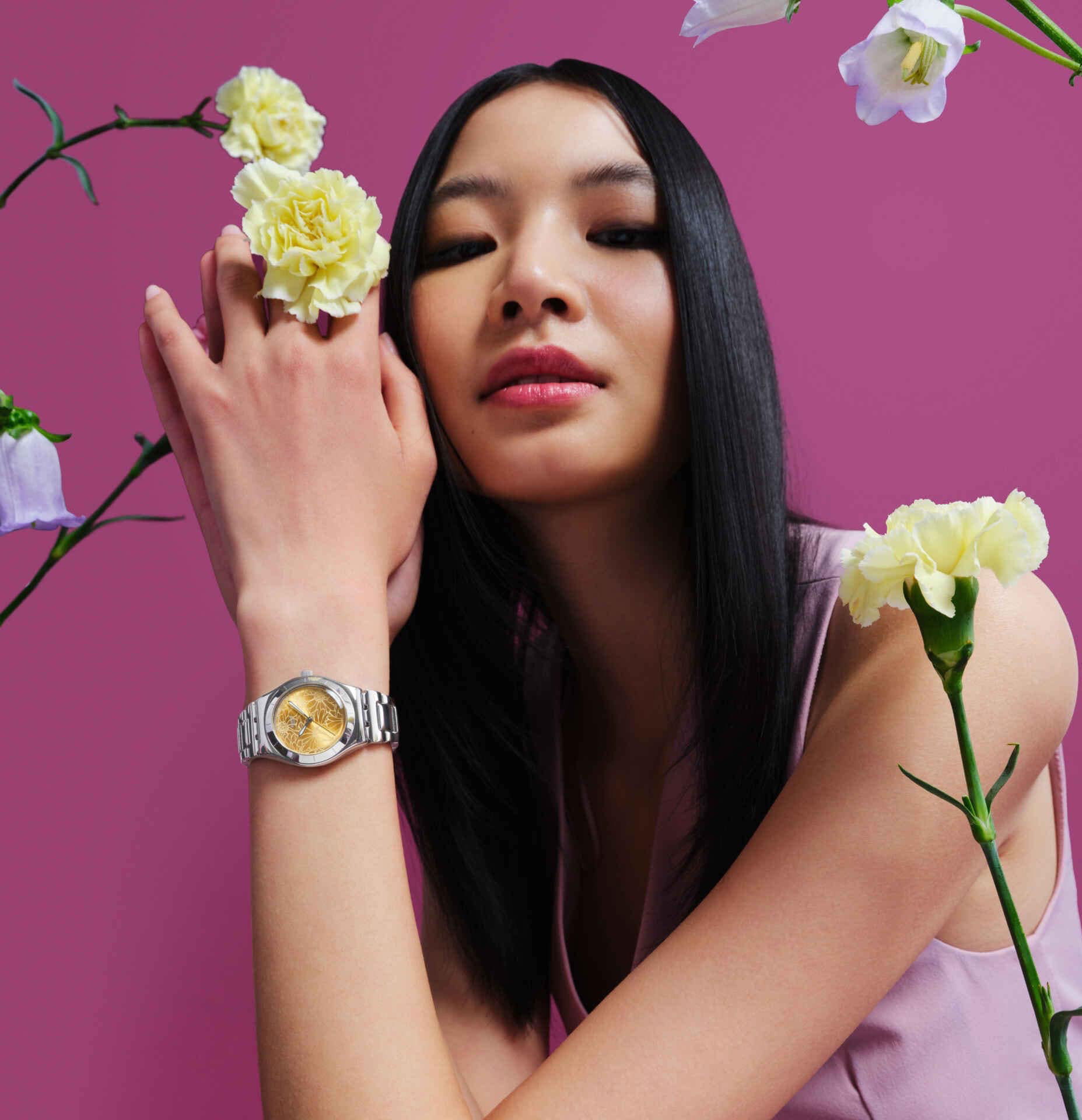 Swatch Petal Swirl YLS236G Kadın Quartz Saat