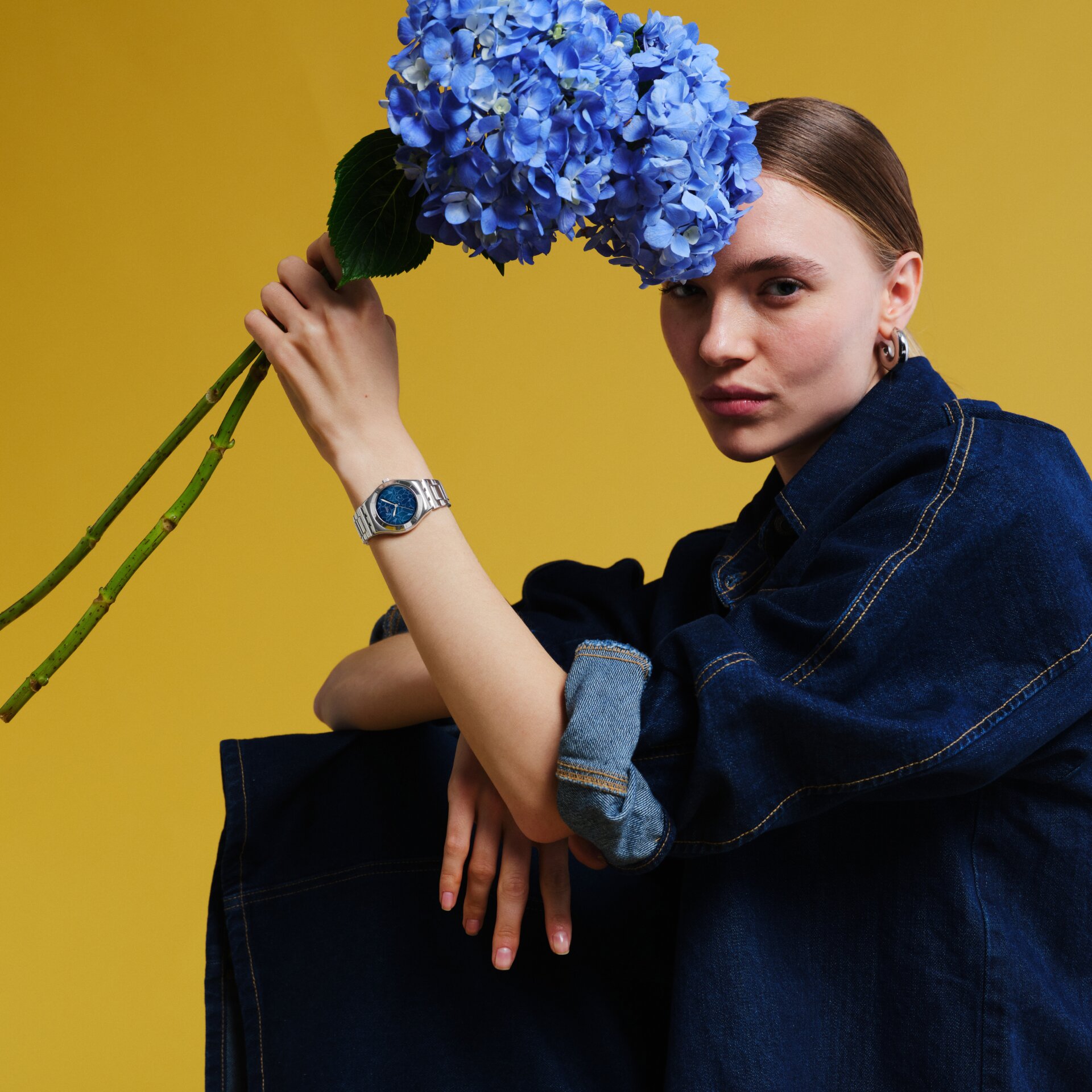 Swatch Blue Petal Promise YLS235 Unisex Quartz Saat