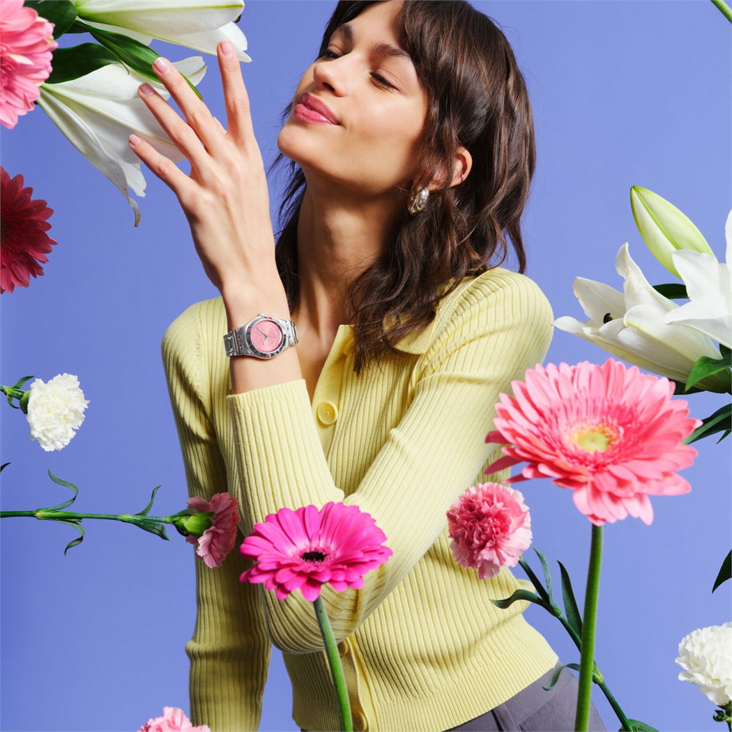 Swatch Irony Petal Charm  YLS234G Kadın Quartz Saat