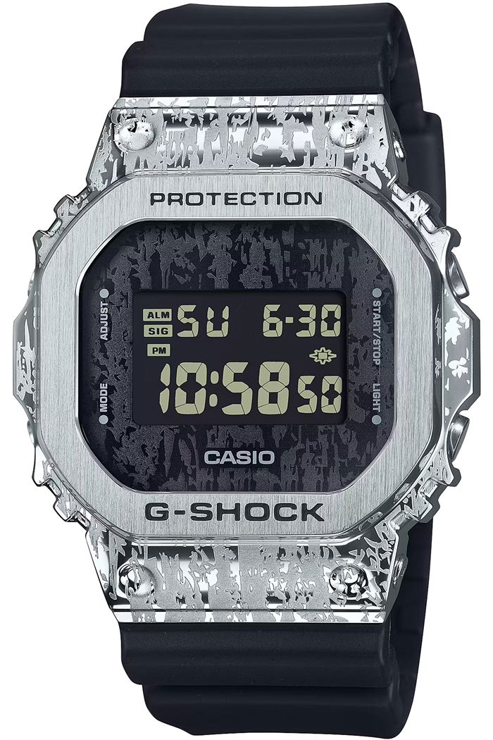 Casio Gm-5600Gc-1Dr Erkek Kol Saati