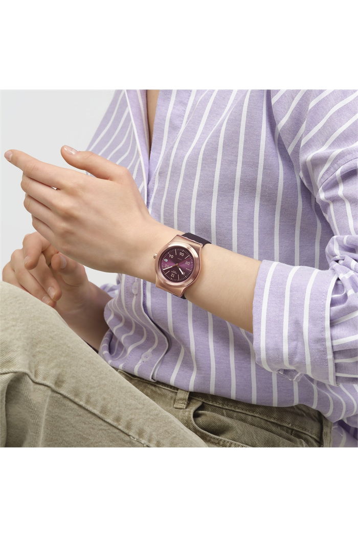 Swatch Yıg401 Irony Burgundy Story Kadın Paslanmaz Çelik 42mm Saat